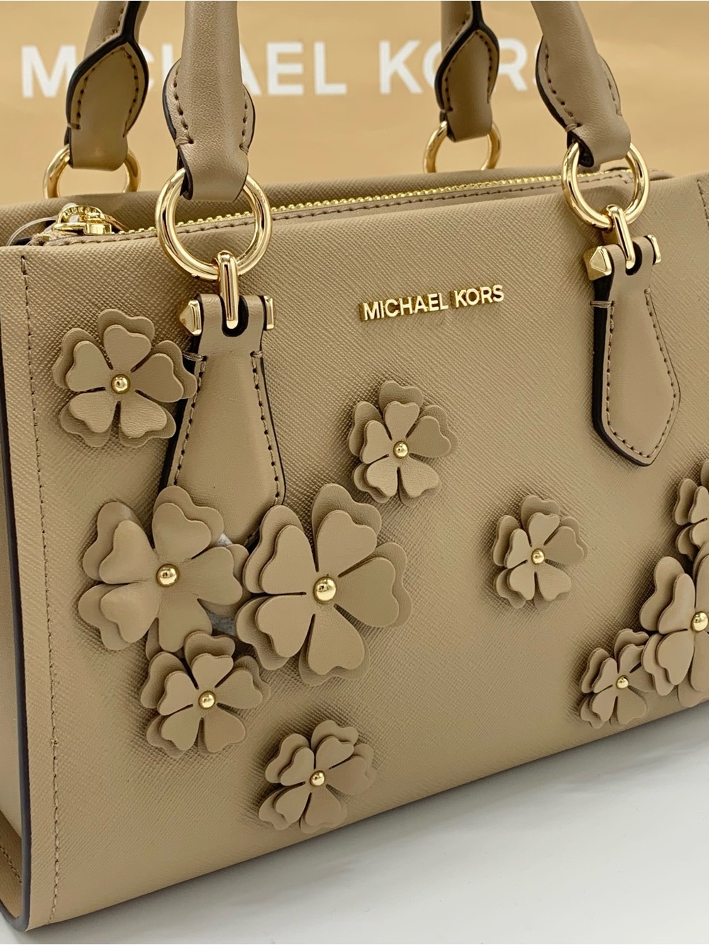 NWT Michael Kors Marilyn  Camel Floral Applique Satchel - Picture 3 of 15